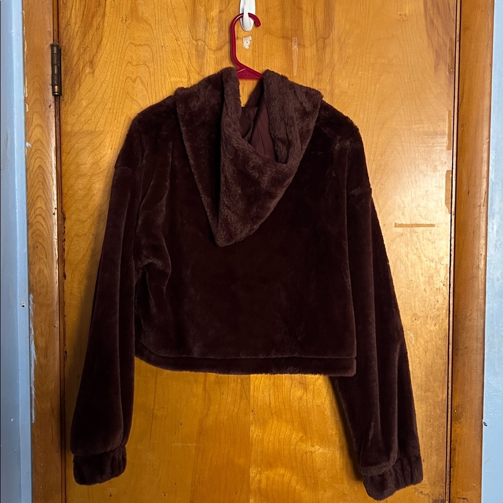 FOREVER 21 Hershey’s Faux Fur Pull Over Hoodie 🤎 - Picture 3 of 7